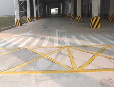 威海威海厂区道路标线施工